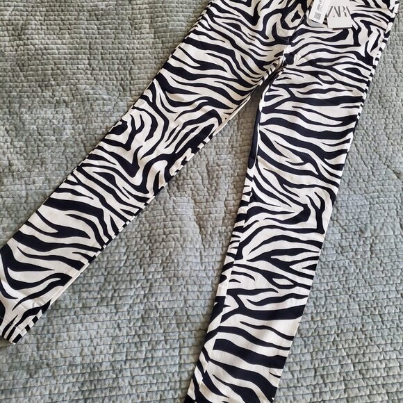 NWT Zara Zebra Print High Waist Leggings Pants, Size Large - Picture 6 of 10